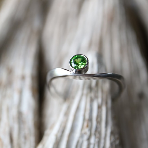 天然デマントイドガーネット PT950リング 天然デマントイドガーネット 天然ダイヤモンド リング – Mico宝飾店