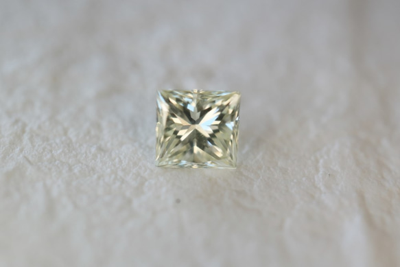 ヤマボウシのダイヤモンド指輪 2枚目の画像