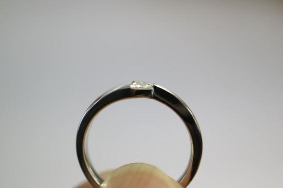 トリリアントカットダイヤ指輪 7枚目の画像