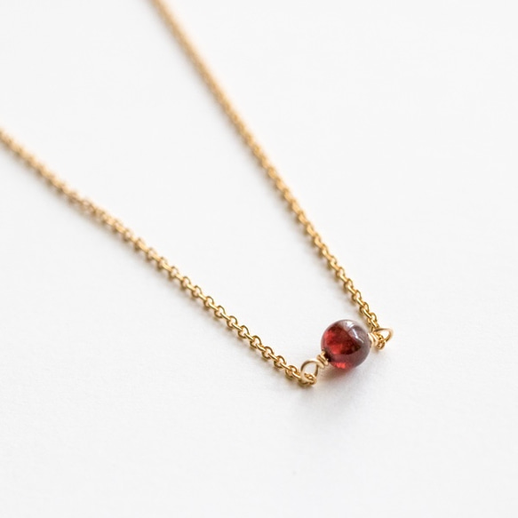 【14kgf】1月生まれのあなたへ！petit necklace round＊ガーネット 1枚目の画像