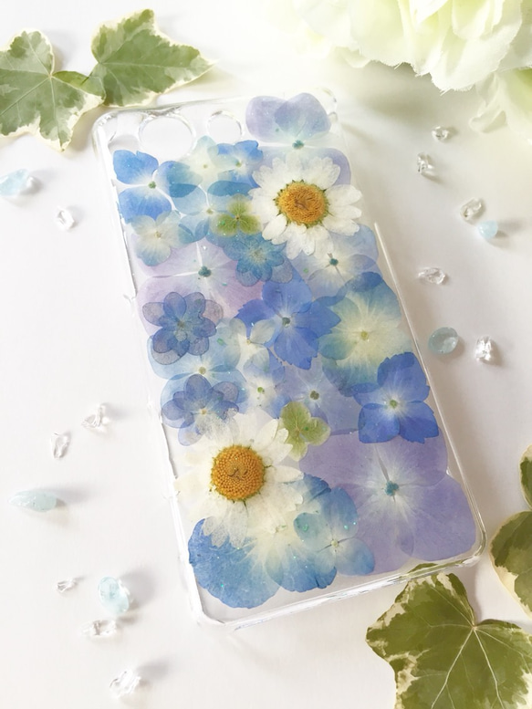 【全機種対応】青空あじさいの押し花スマホケース 2枚目の画像