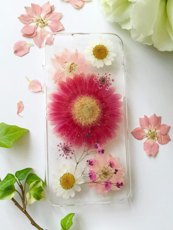 春待ちガーベラの押し花スマホケース【受注制作】 2枚目の画像