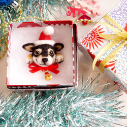 クリスマスのワンコサンタブローチ 【黒柴犬】 1枚目の画像