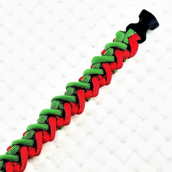 [公式]＃124　マクラメ編み赤まだらとグリーンの猫犬首輪 7枚目の画像