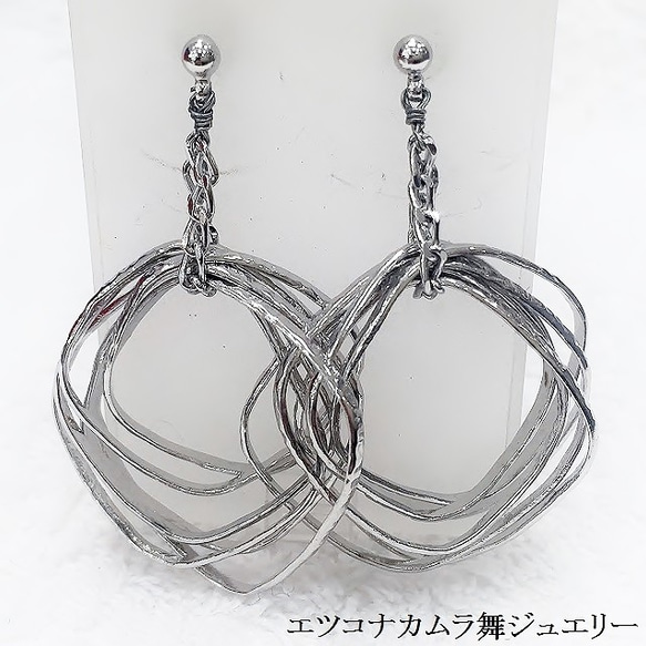 シルバー六連もの四角ピアス 1枚目の画像