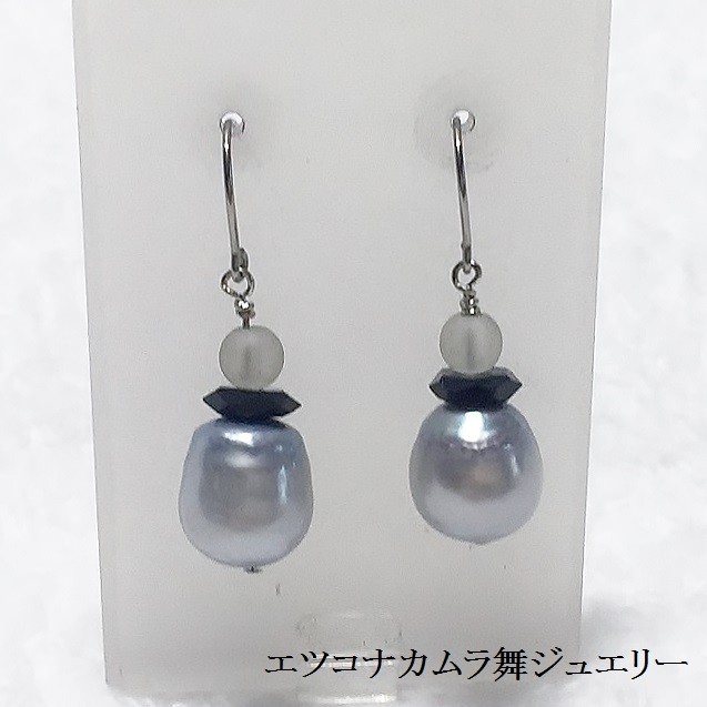 南洋バロックパール、オニキス、マット水晶ピアスNo.7