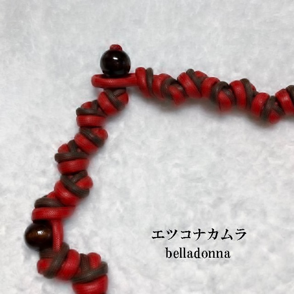 赤とブラウン綿ロープマクラメ編みネックチョーカー 5枚目の画像