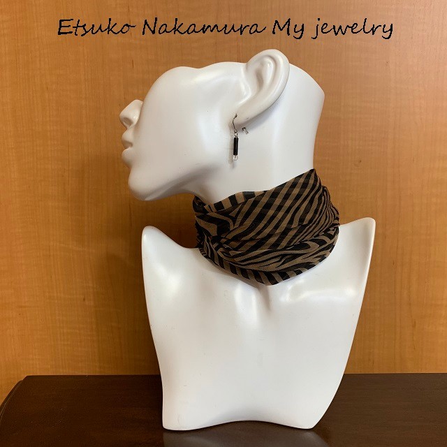 黒珊瑚＆水晶ピアス