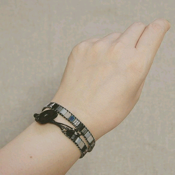 ラップブレスレット2wrap bracelet　black＆gray 2枚目の画像