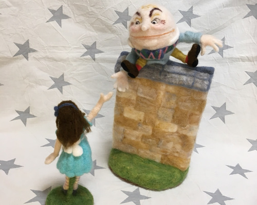 落ちても割れないハンプティダンプティ&アリス 羊毛フェルト きのこの