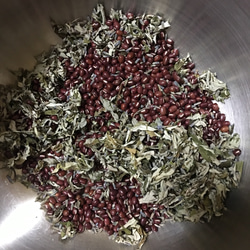 小豆とラベンダーとヨモギのホットパック ビワの葉入り 4枚目の画像