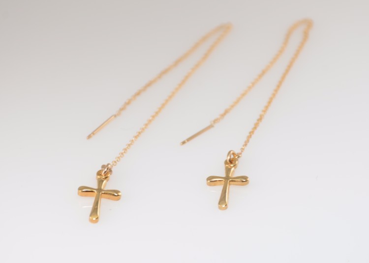 ゴールドクロスピアス, アメリカンピアス