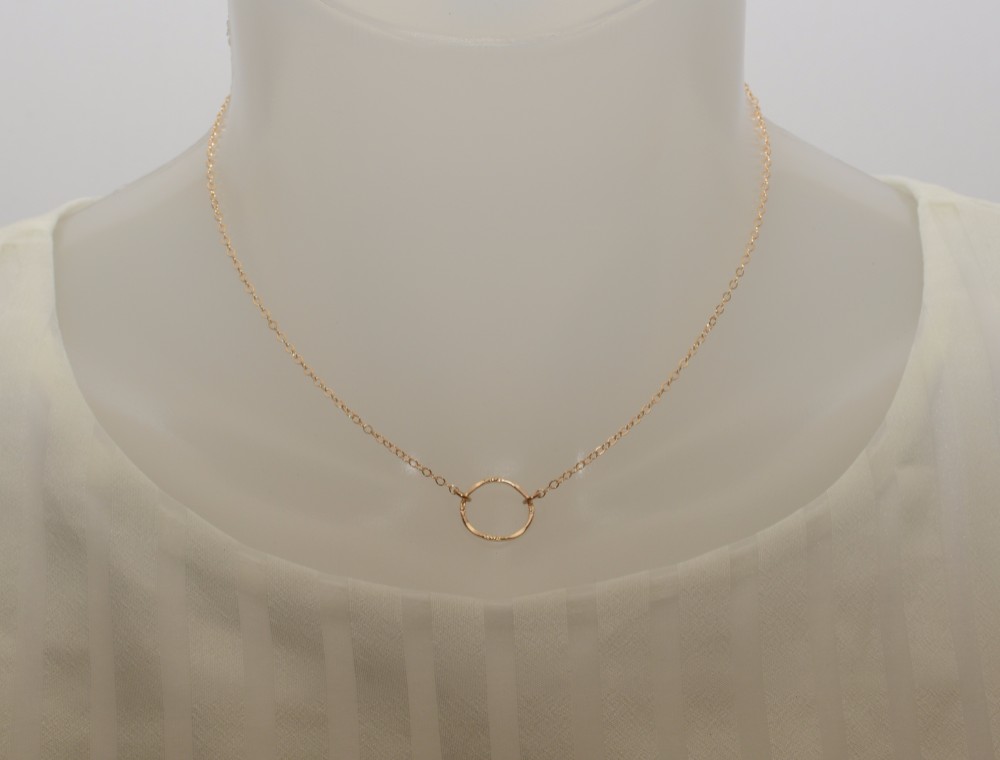 ゴールドネックレス