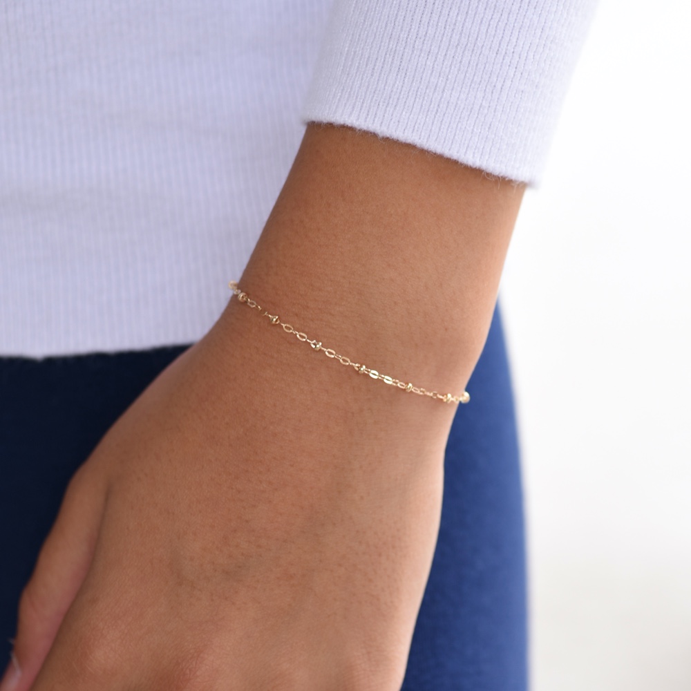 ゴールドブレスレット Delicate bracelet