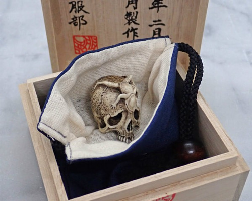 髑髏胡桃根付け珍品