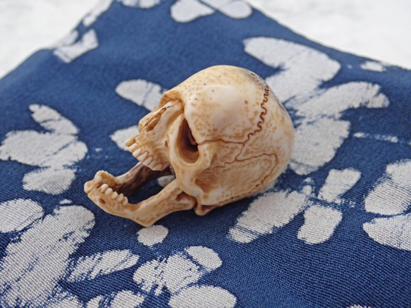 髑髏作家服部【髑髏箸置きA】髑髏 骷髅 骸骨 頭蓋骨 スカル skull netsuke memento mori 2枚目の画像