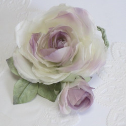 送料無料　ラベンダーピンク薔薇のコサージュ 2枚目の画像