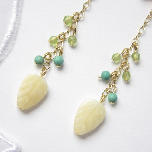 今ならほぼ即納！ イエロージェイドリーフのイヤリング(ピアス  