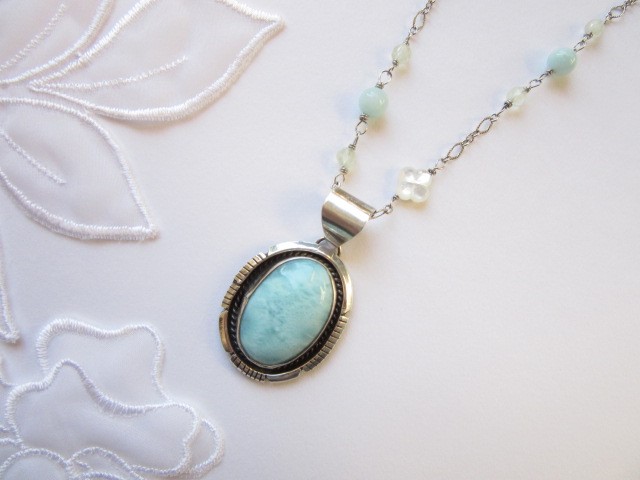 ラリマーのロングネックレス 9,472円