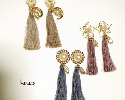 レトロ♡ヴィンテージボタン&キラキラビジューのフラワータッセルピアス／イヤリング 66aab0a11eacd2afd1c8c3cf2e9910