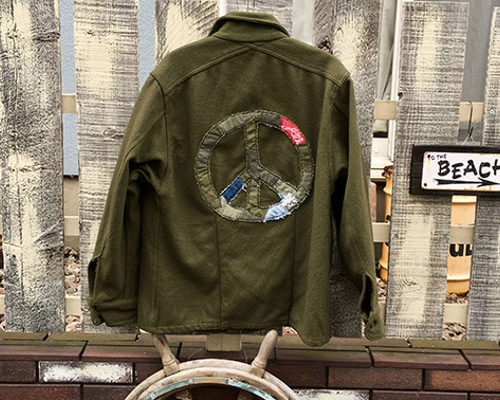 KING リメイク ミリタリージャケット　カスタム　ペイント　ビーズ KING リメイク ミリタリージャケット カスタム ペイント ビーズ