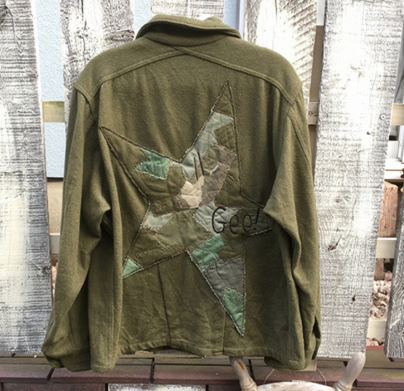 古着セレクトリメイク】ツギハギ同色スターミリタリーシャツ