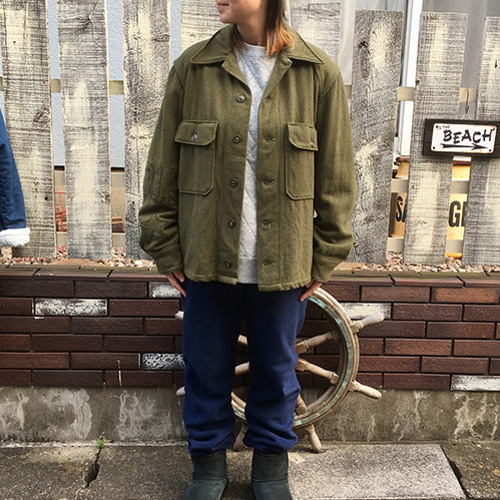 古着セレクトリメイク】ツギハギ同色スターミリタリーシャツ
