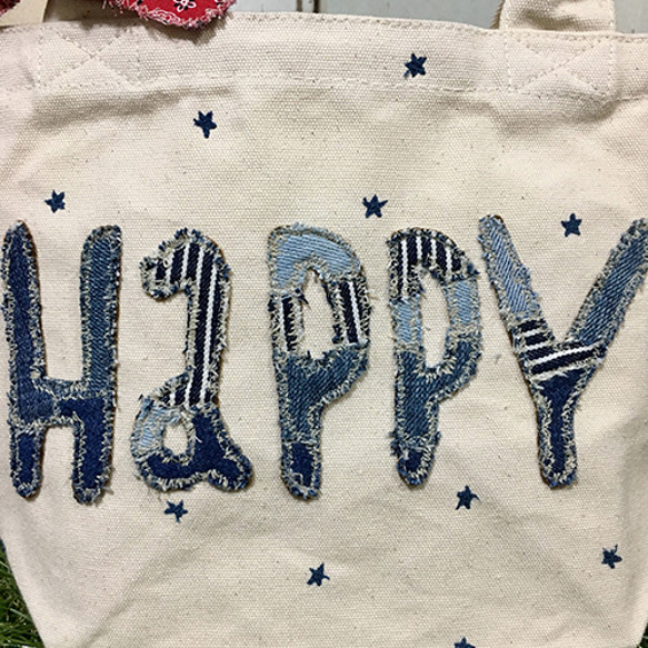 HAPPY logo迷你手提袋 第4張的照片