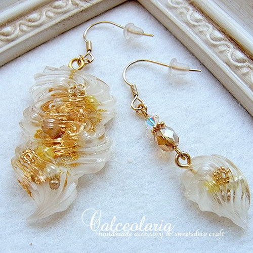 precious bijou*クリアホイップレジンのアシンメトリーピアス ピアス 