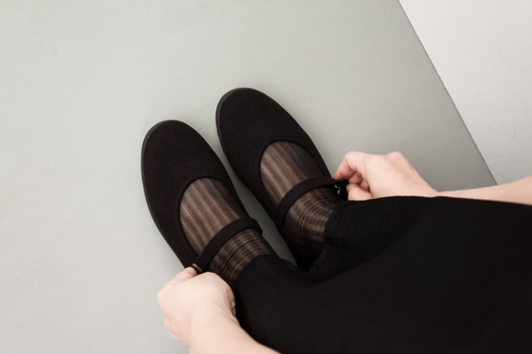 毎日履きたくなる大人の着回しシューズ・ストラップシューズ【シックブラック】 靴 シューズ 6枚目の画像