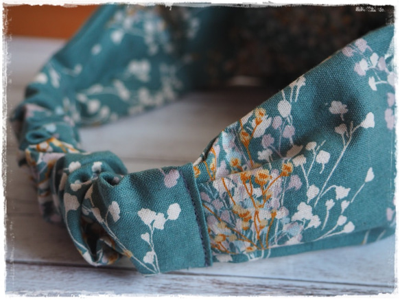 ＊　カスミソウ　クロスヘアバンド（ブルーグリーン）　＊ 7枚目の画像