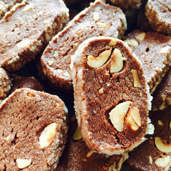 【再販×86】ヘーゼルナッツとココアのサブレ 1枚目の画像