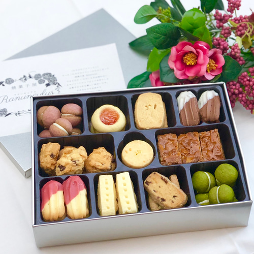 予約開始！】年始のお手土産に♪お正月のクッキー缶 スイーツ・お菓子
