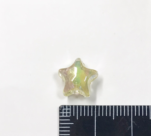 【約11mm グリーン 40個】小さな星型のオーロラビーズ  AB 中にカラー外側にオーロラ 6枚目の画像