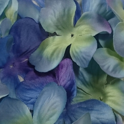 リアルなあじさいの花びら パーツ 20番 ブルーパステル 15枚 2枚目の画像