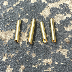 【約380個・約20～22ｇ】長さ約12mm   ケース入り☆シードガラスビーズ  円柱形 ゴールド♡ 3枚目の画像