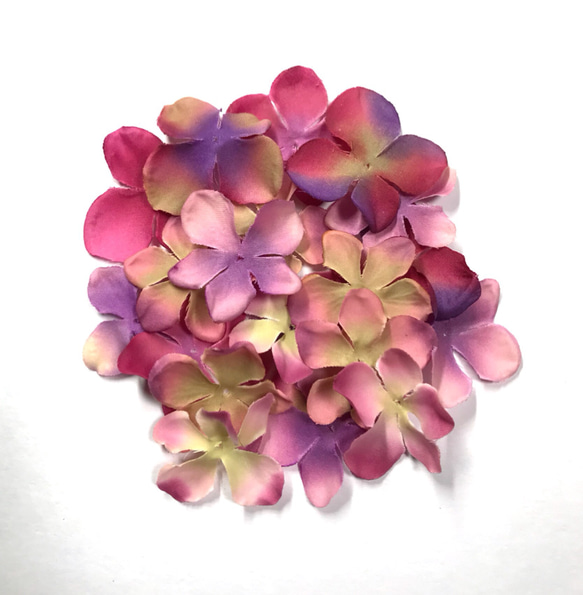 高級あじさいの花びら パーツ 20枚  ピンクパープル   グラデーション 1枚目の画像