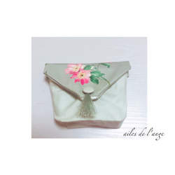 【SOLDOUT】no.279 - flower ＊ tussel remake white purse 3枚目の画像