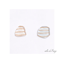 no.408 - seaglass ＊ gold stripe pi/ea 1枚目の画像