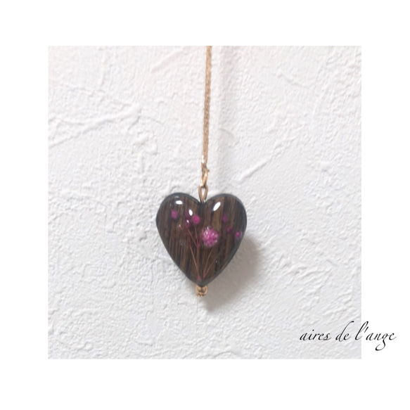 no.507 - gypsophlia ＊ wood heart gold necklace 1枚目の画像