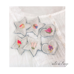 no.595 - flower embroidery ＊ star charm ① 3枚目の画像