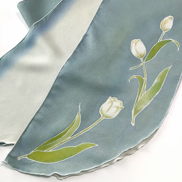 手染めリバーシブル風シルクストール ❇︎ 白いチューリップ 5枚目の画像