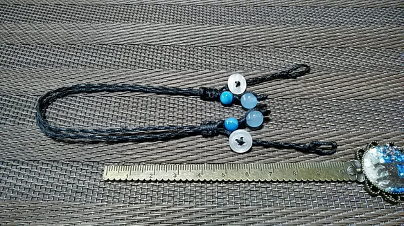 伸縮マスクチェーン黒　青瑪瑙　水色翡翠　マクラメ　四つ編み　ワックスコード 2枚目の画像