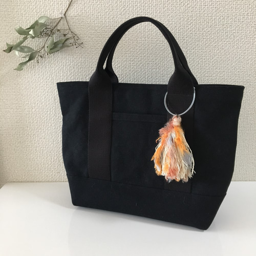 boho オレンジのタッセルチャーム［ネイティブ エスニック 羽根