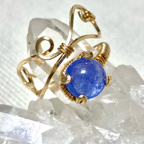 タンザナイト14kgfワイヤーリング【フリーサイズ】 指輪・リング KK