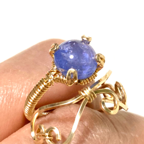 タンザナイト14kgfワイヤーリング【フリーサイズ】 指輪・リング KK