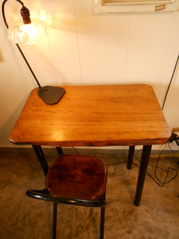 お好きなサイズのテーブルを創りませんか（相当品：ひのきテーブル05-19） 3枚目の画像