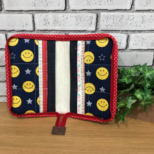 リラックマ コリラックマ 貴重品ケース マルチケース お薬手帳 Amazon