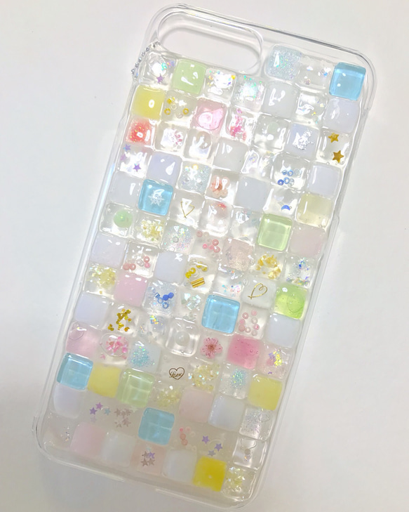 【SALE】iPhone7 plus hard case 【キズあり商品】（画像添付商品のみ） 1枚目の画像