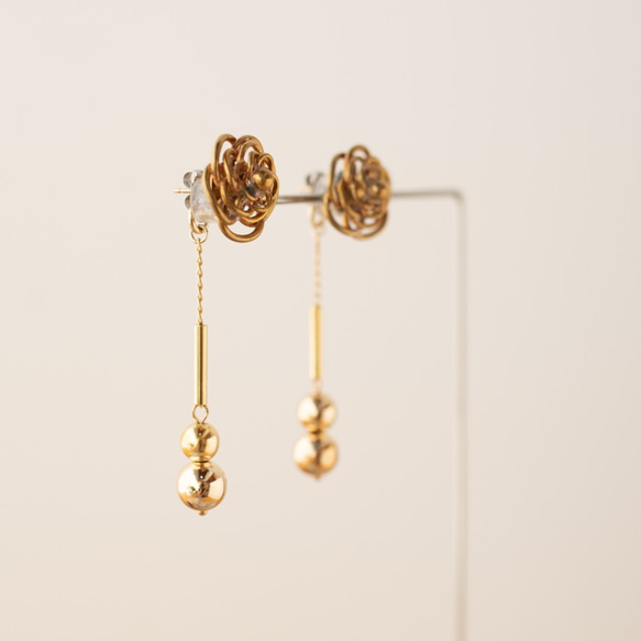 camellia 14kgf 2way pierces or earrings 第3張的照片